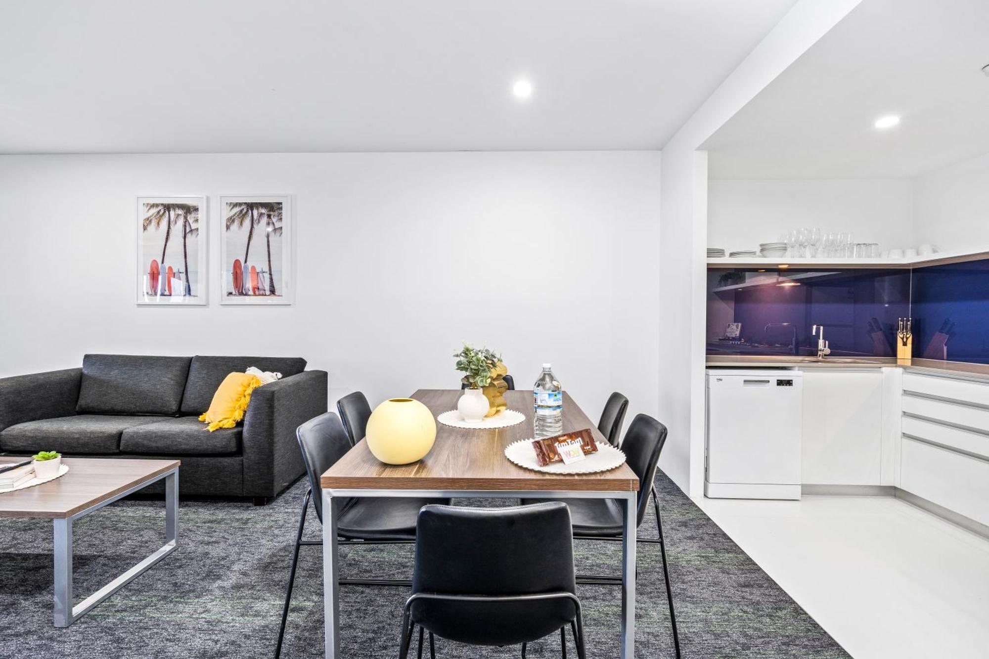 Circle On Cavill - Self Contained & Privately Managed Apartments - Wow Stay غولد كوست المظهر الخارجي الصورة