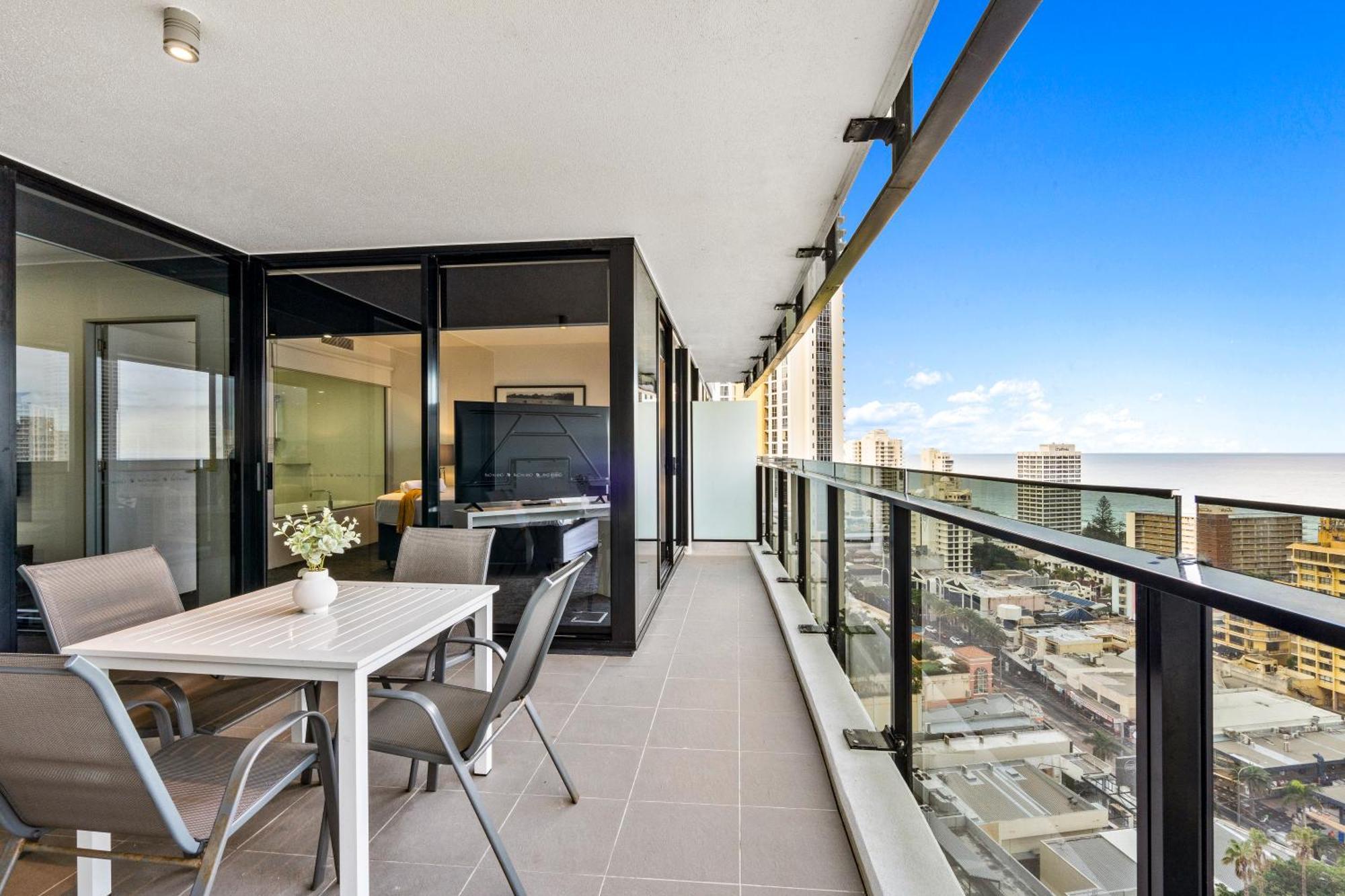 Circle On Cavill - Self Contained & Privately Managed Apartments - Wow Stay غولد كوست المظهر الخارجي الصورة