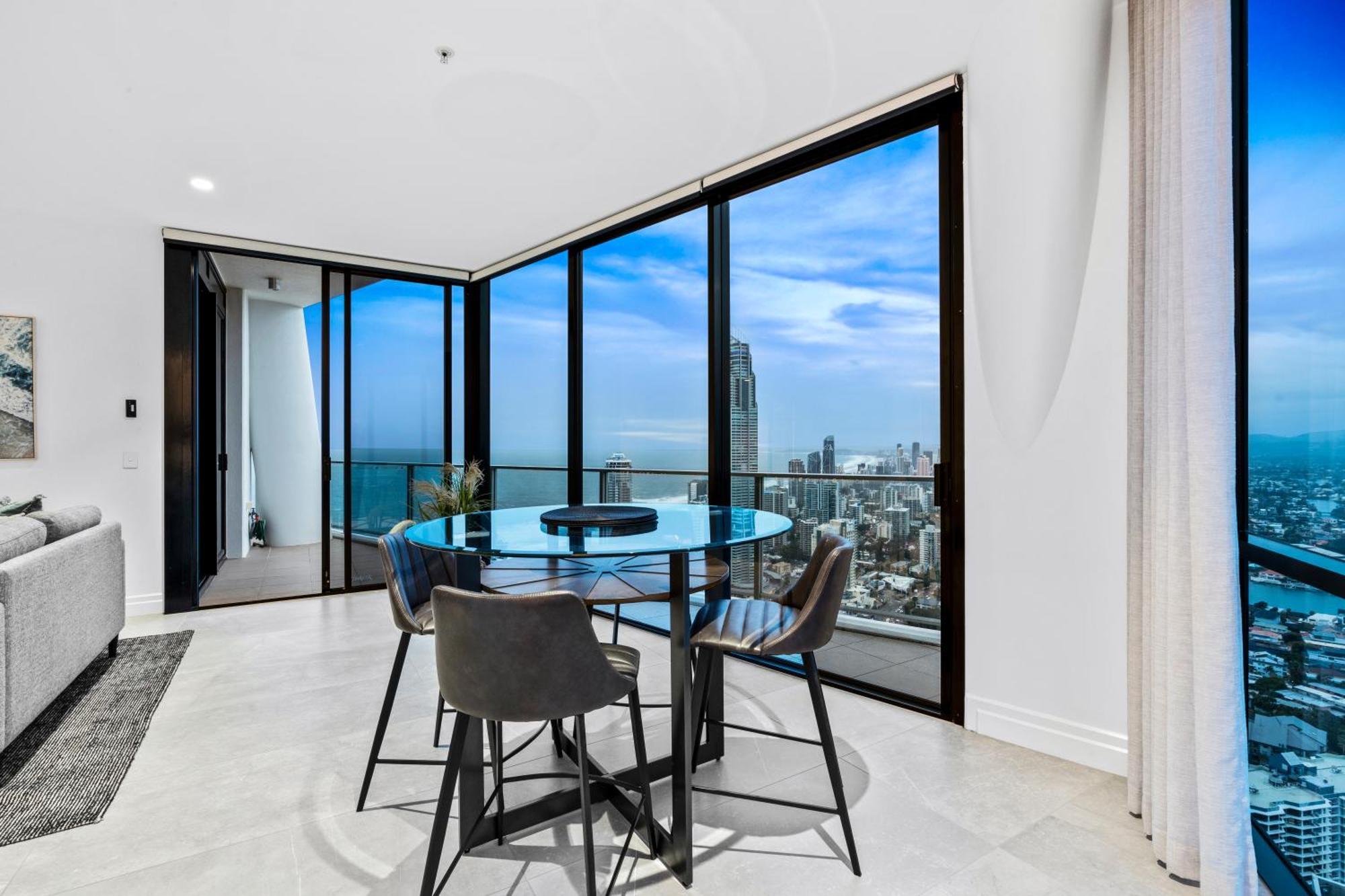 Circle On Cavill - Self Contained & Privately Managed Apartments - Wow Stay غولد كوست المظهر الخارجي الصورة