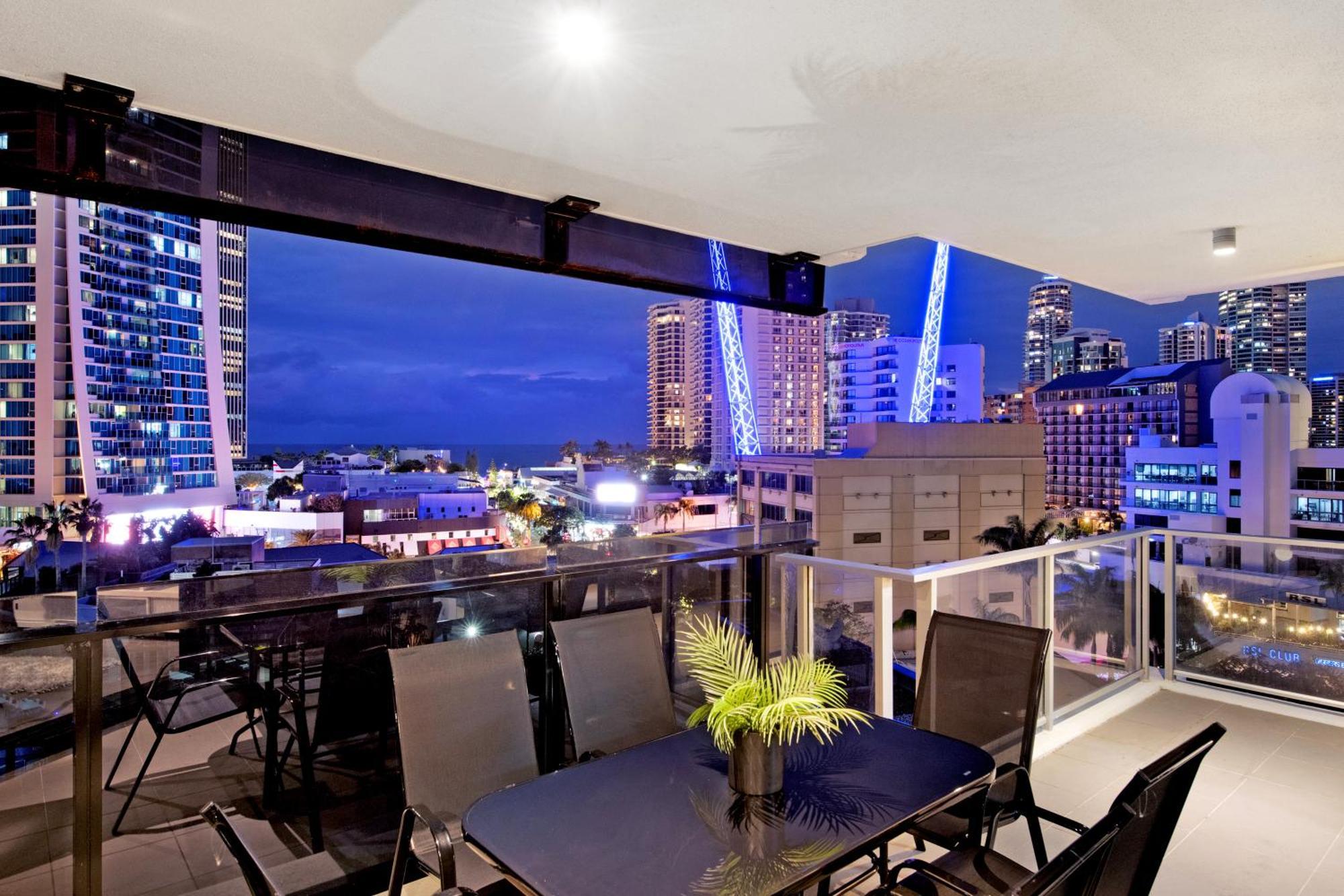 Circle On Cavill - Self Contained & Privately Managed Apartments - Wow Stay غولد كوست المظهر الخارجي الصورة