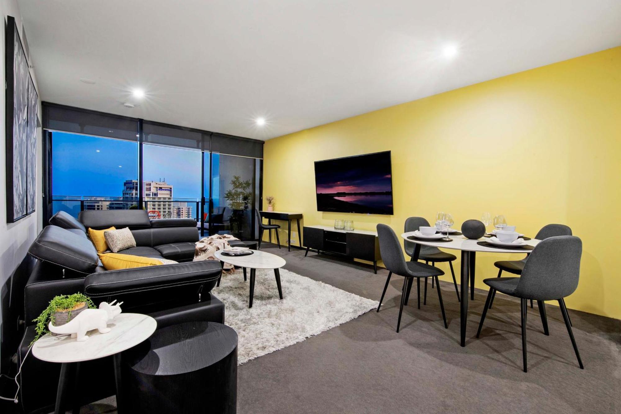 Circle On Cavill - Self Contained & Privately Managed Apartments - Wow Stay غولد كوست المظهر الخارجي الصورة