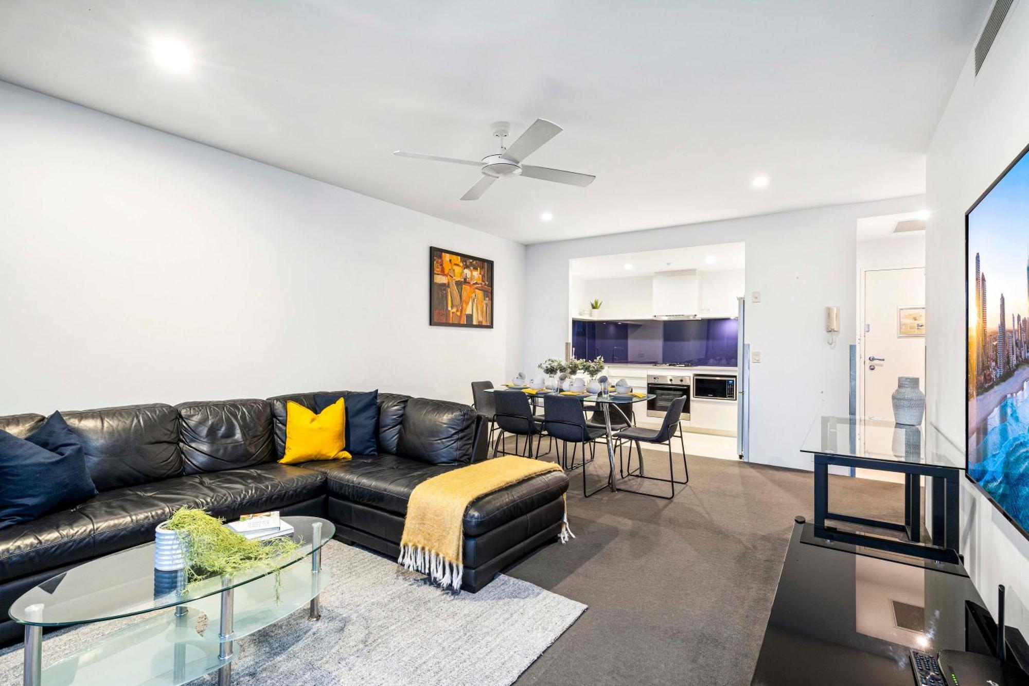 Circle On Cavill - Self Contained & Privately Managed Apartments - Wow Stay غولد كوست المظهر الخارجي الصورة